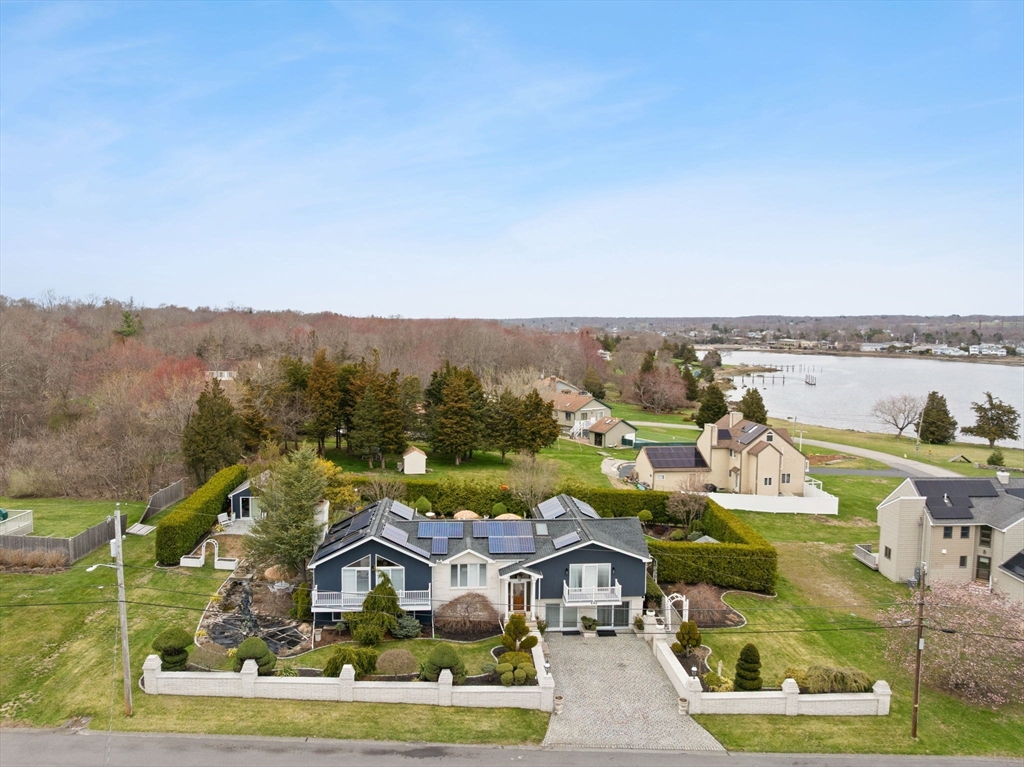 104 Randall Shea Dr