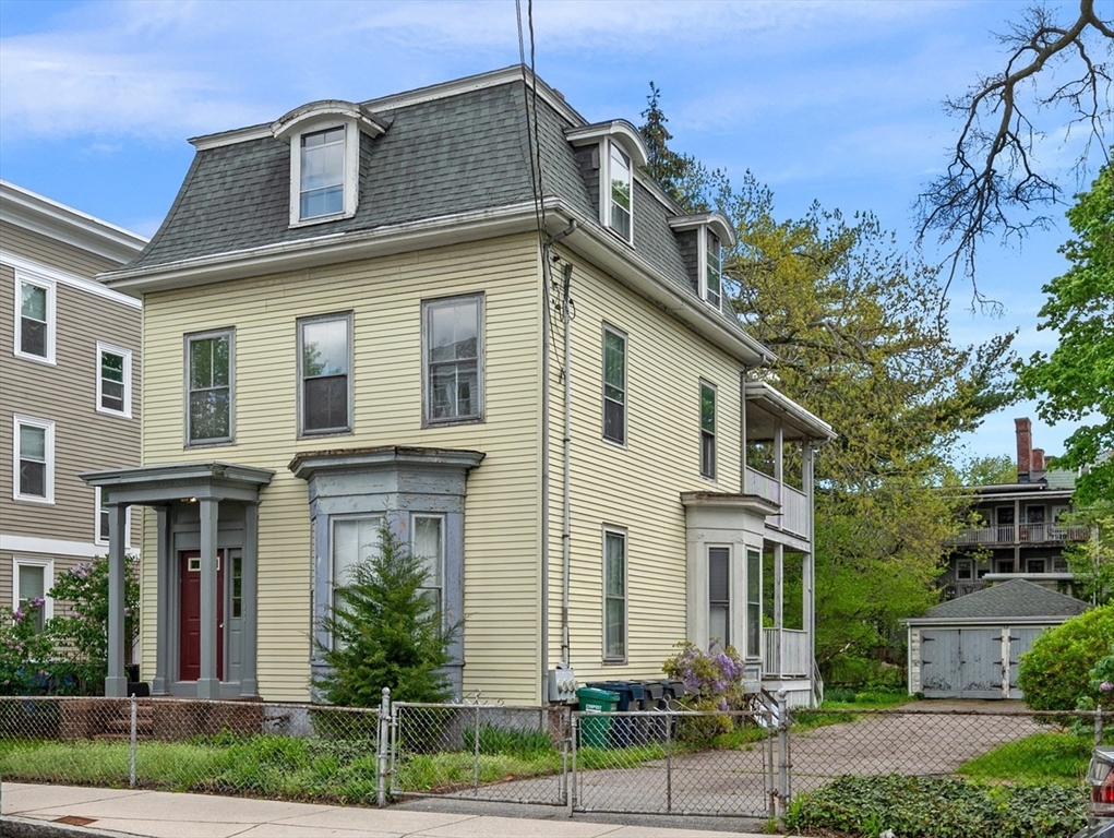 Photo of 106 Ellery St, Cambridge, MA