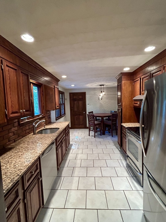 31 Muriel Ln