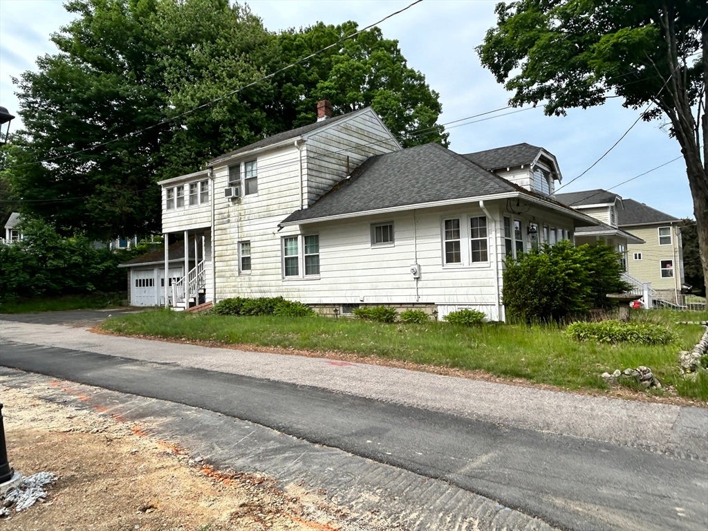 17 Carroll St
