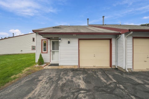 Photo of 230 Stonebridge Dr #230, Nashua, NH 03063 (MLS # 73588752)