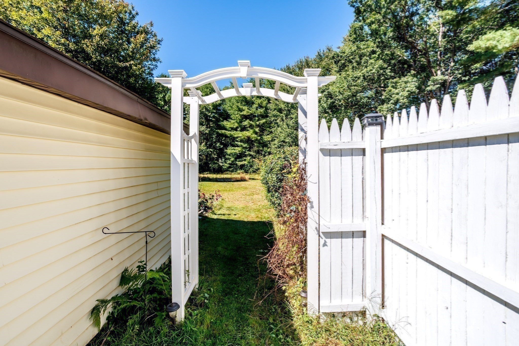 419 Harvard Ave, Athol, MA Photo #20