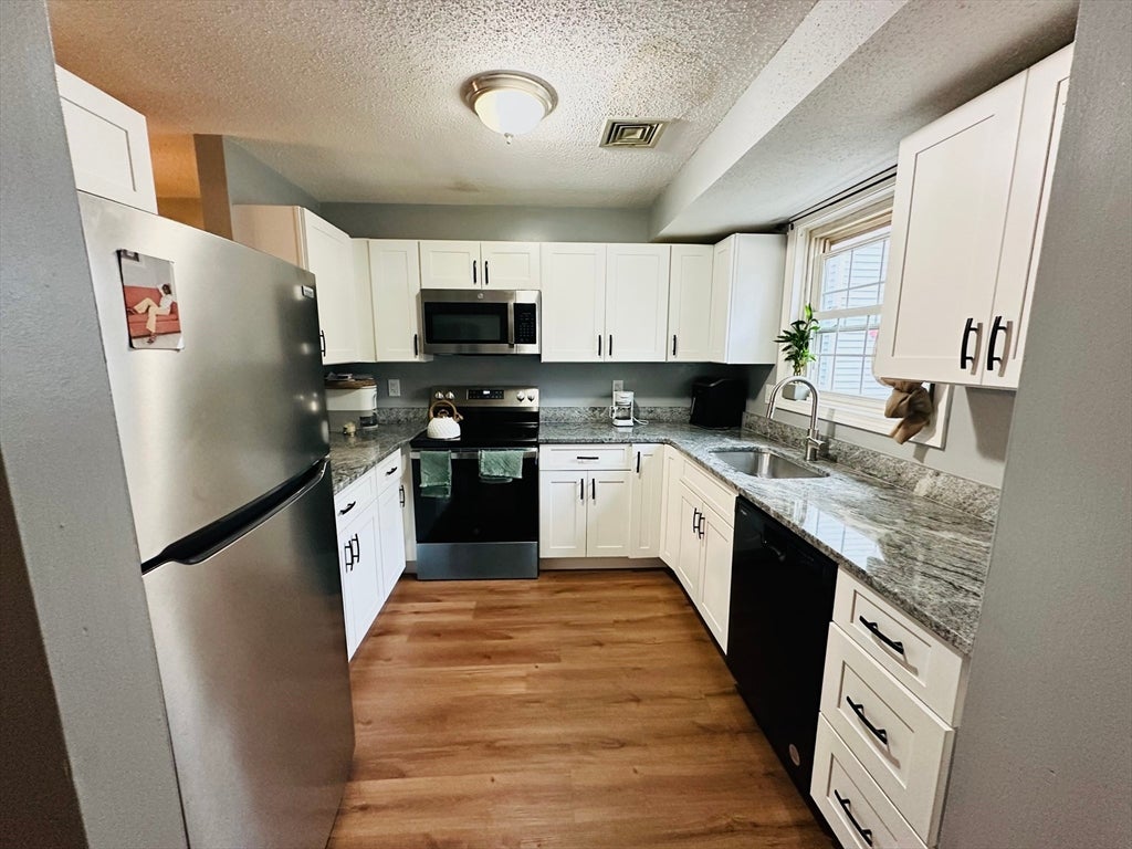 Photo of 373 Aiken Drive, Lowell, MA