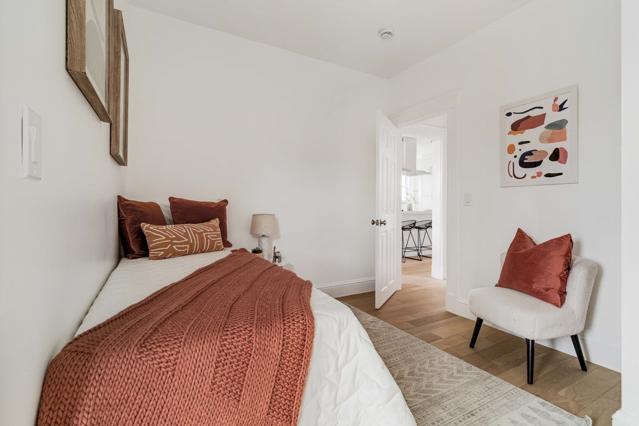 17-19 Woodrow Ave #17, Newton, MA Photo #31