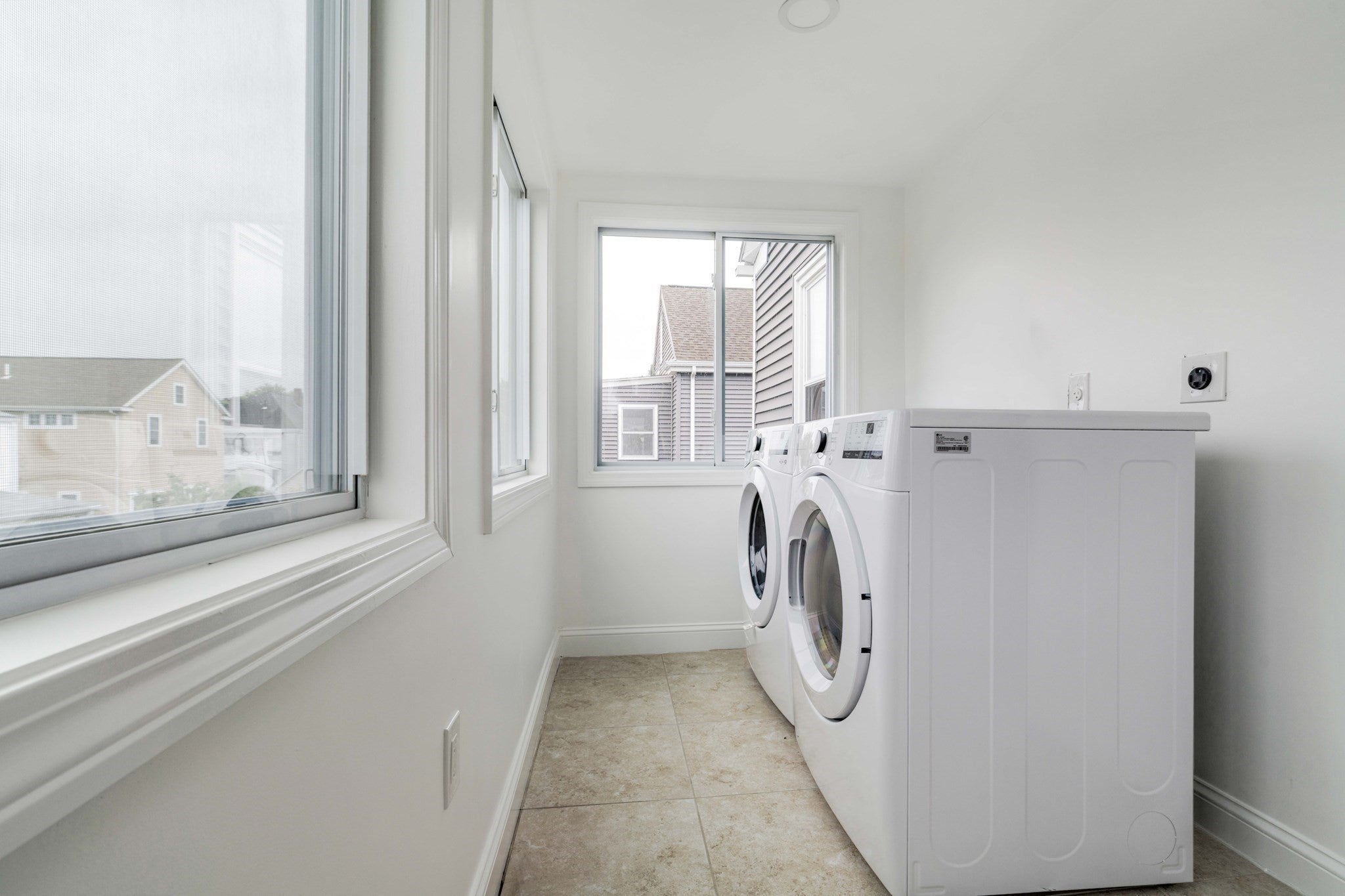 17-19 Woodrow Ave #17, Newton, MA Photo #35