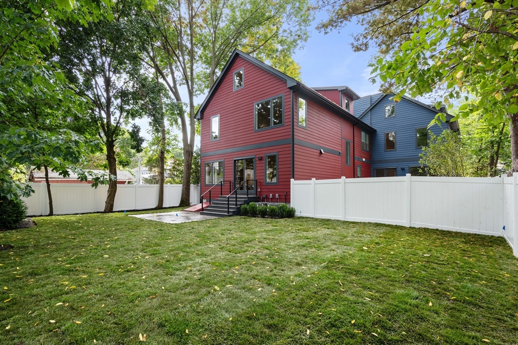 112 Harvard St 112