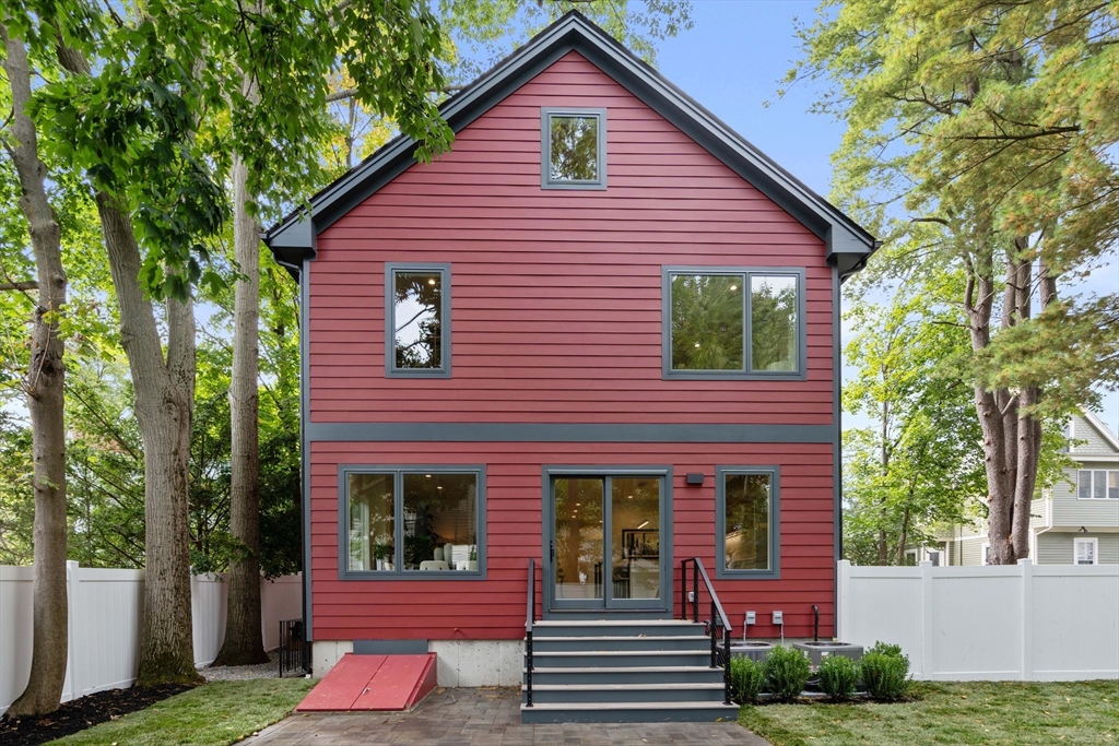 112 Harvard St 112