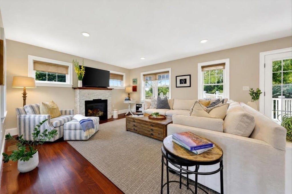 275 Common St, Quincy, MA, 275 Common St, Quincy, MA Photo #6