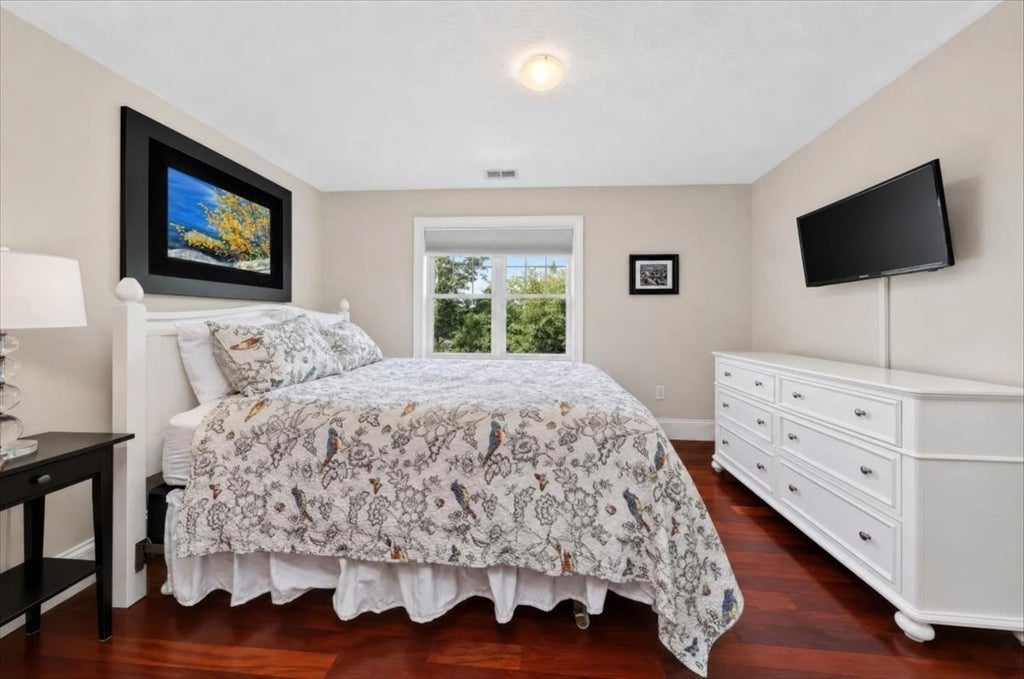 275 Common St, Quincy, MA, 275 Common St, Quincy, MA Photo #16