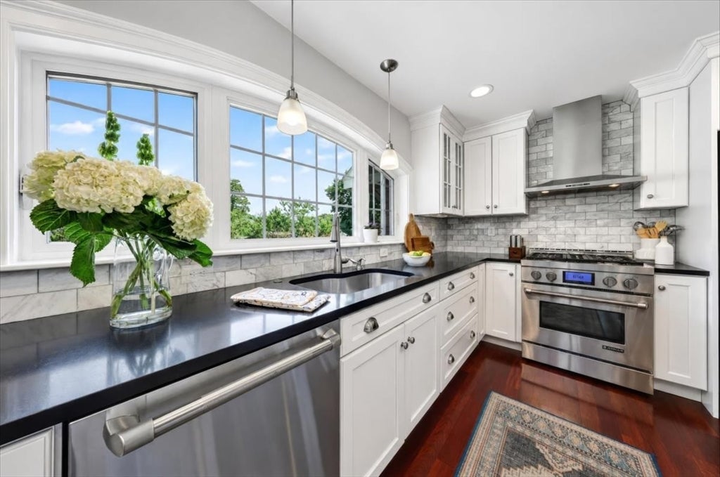 275 Common St, Quincy, MA, 275 Common St, Quincy, MA Photo #7