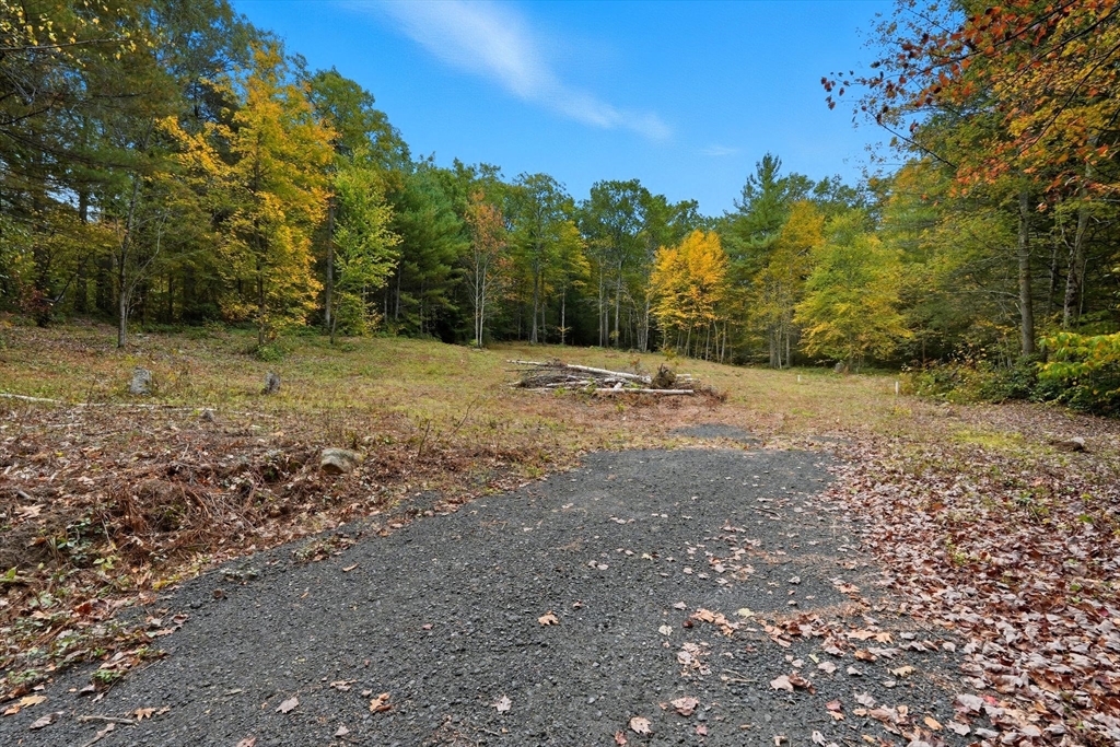 115 Crooked Ledge Rd