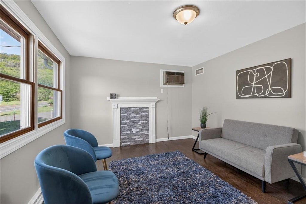 368 Granville Rd, Southwick, MA Photo #4