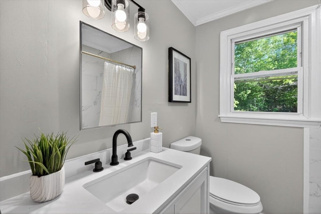 368 Granville Rd, Southwick, MA Photo #16