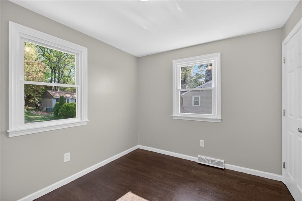 368 Granville Rd, Southwick, MA Photo #20
