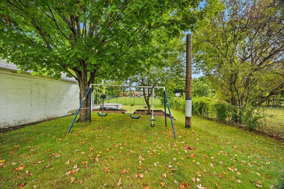 898 Church Street, New Bedford, MA Photo #32