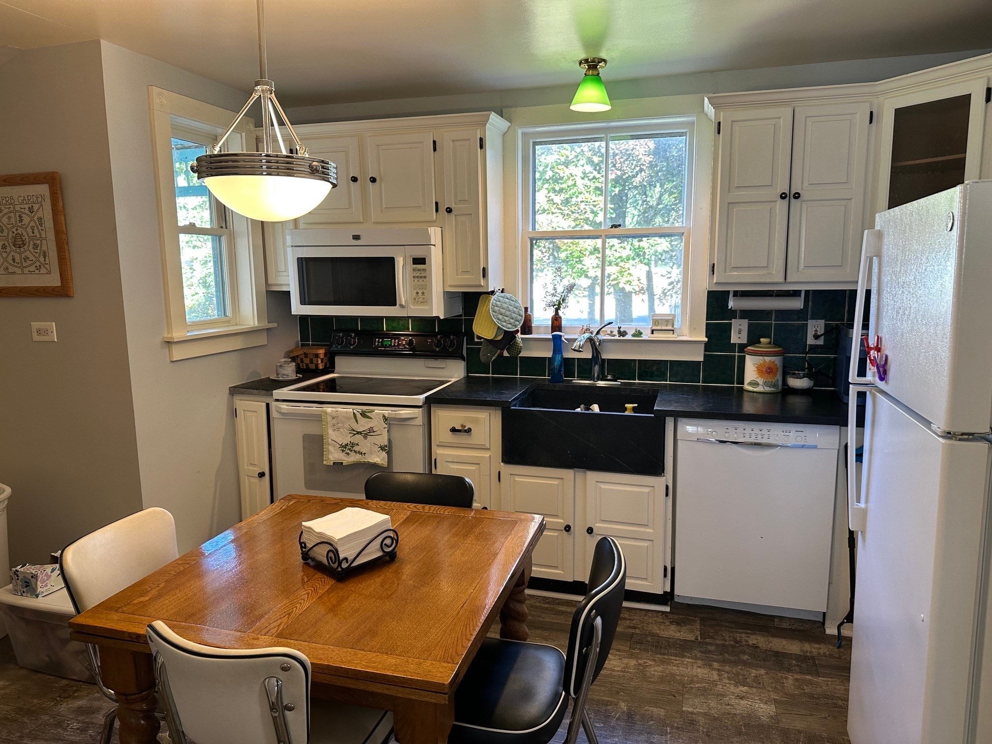 71 Highland Street, Amesbury, MA, 71 Highland Street, Amesbury, MA Photo #4