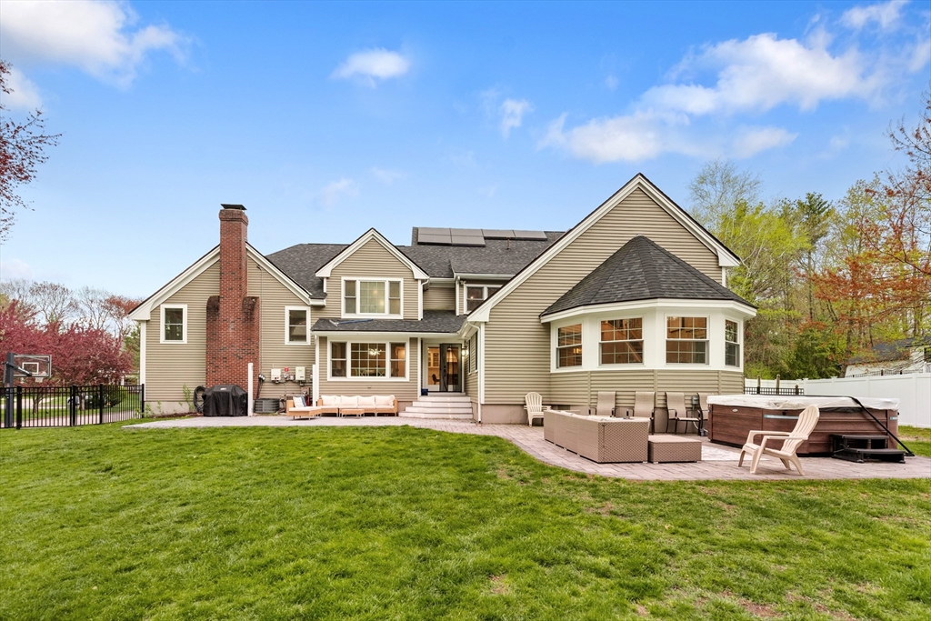 4 Fairway Dr, Andover, MA Photo #5