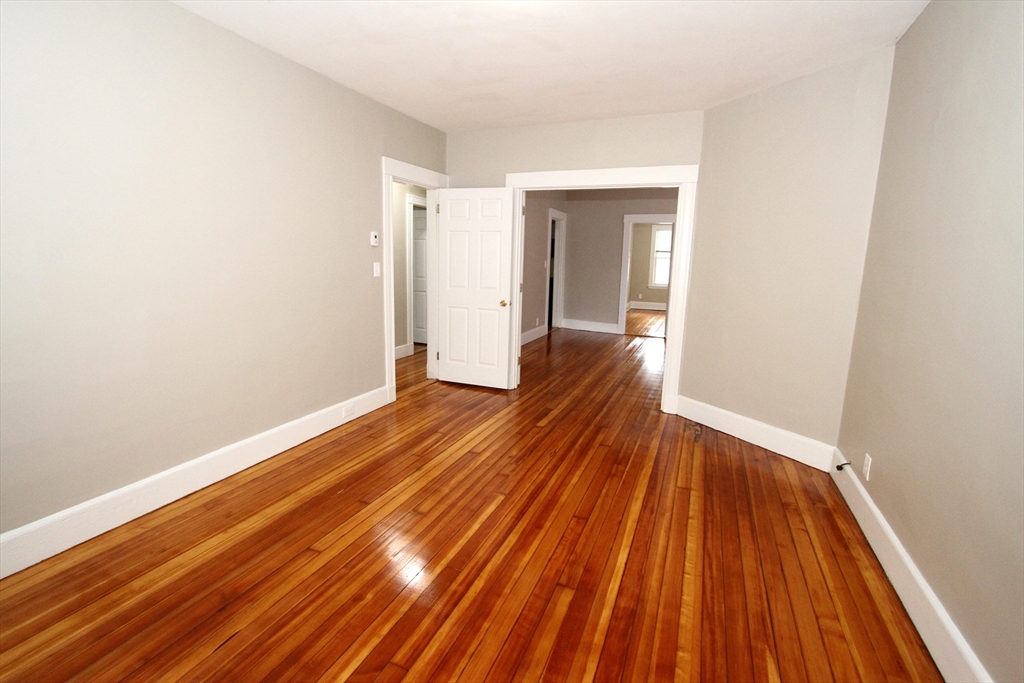 18 Howes Street