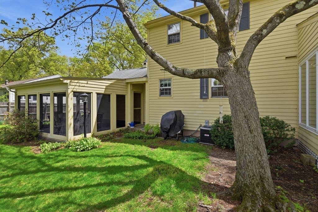 6 Ferncroft Street, Longmeadow, MA Photo #4