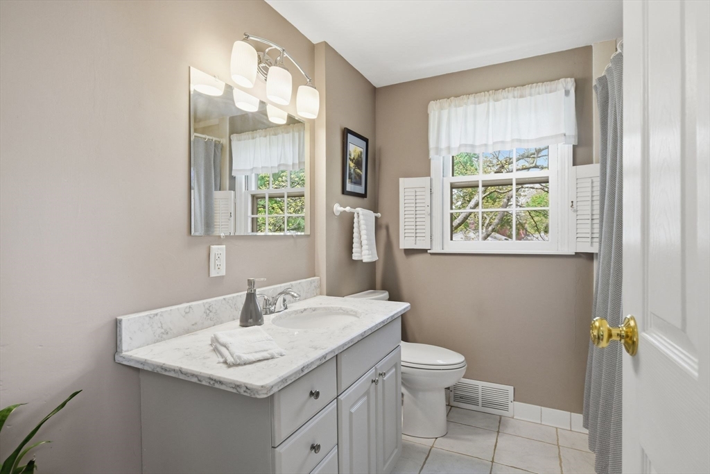 6 Ferncroft Street, Longmeadow, MA Photo #27