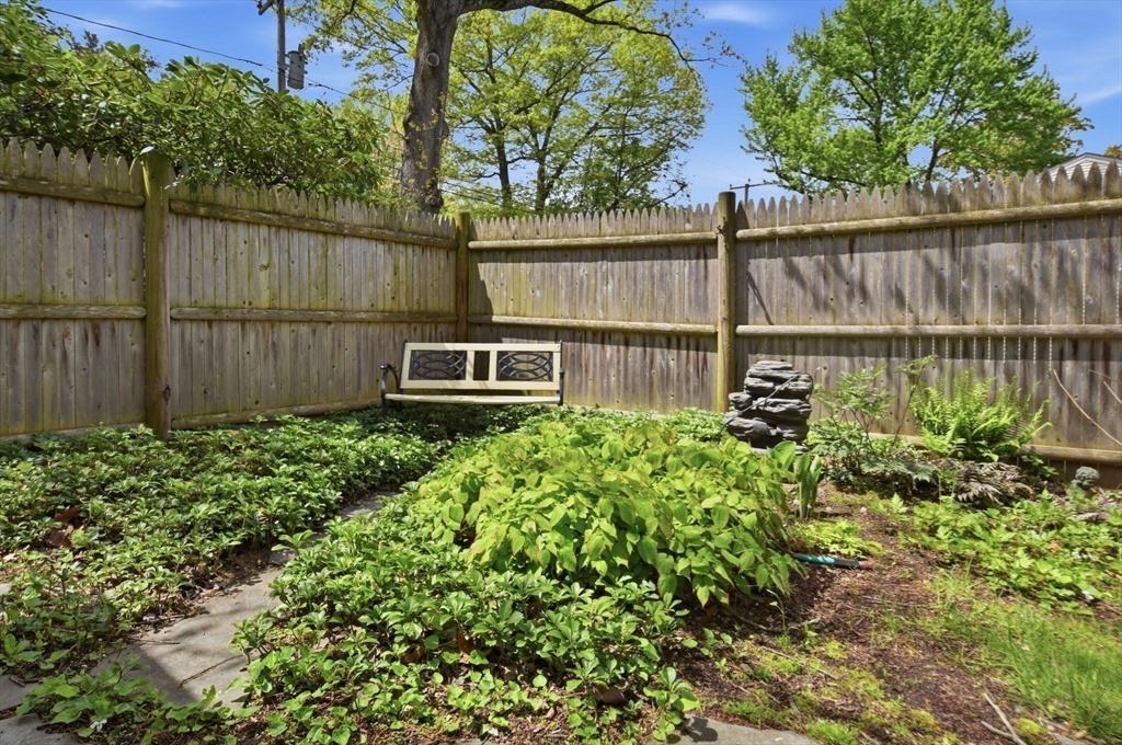 6 Ferncroft Street, Longmeadow, MA Photo #6