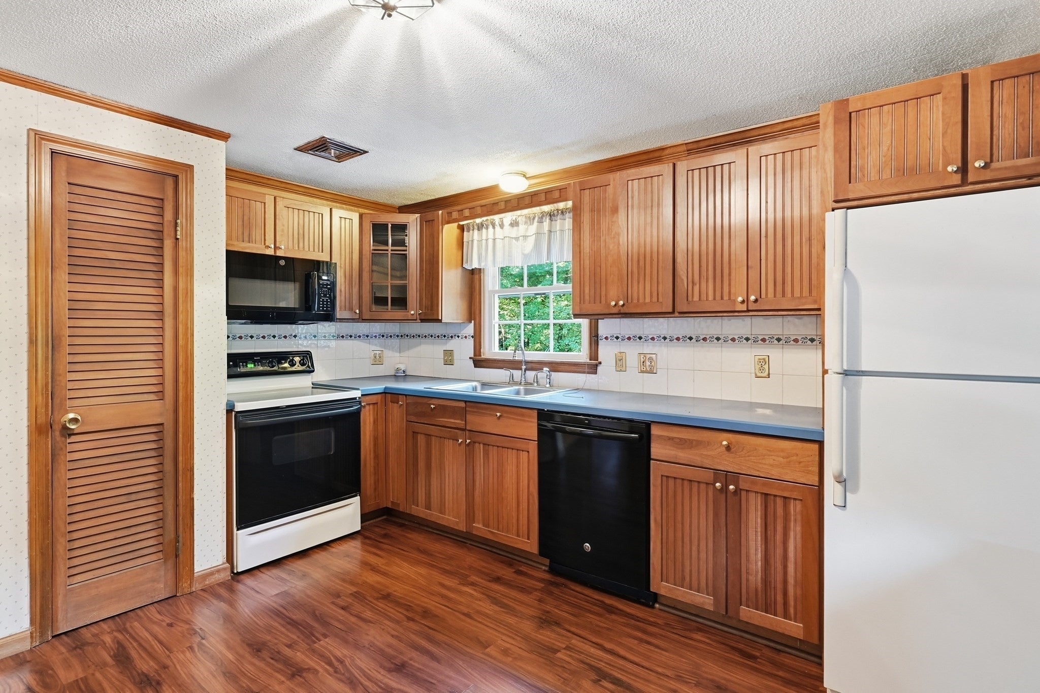 13 Addison Rd, Wilbraham, MA, 13 Addison Rd, Wilbraham, MA Photo #13