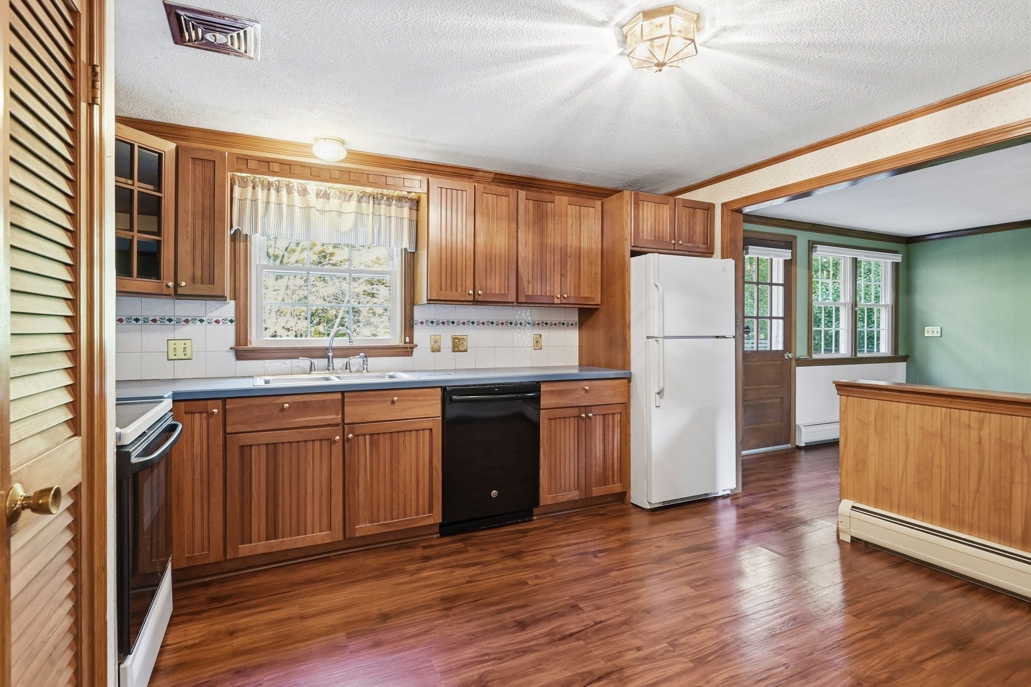 13 Addison Rd, Wilbraham, MA, 13 Addison Rd, Wilbraham, MA Photo #12