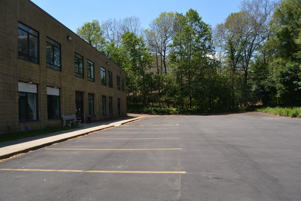 270 Main St B4