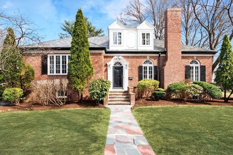 34 Hammond St Newton MA 02467
