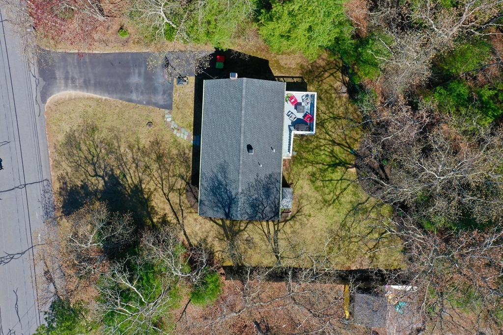 3 Seneca Ln