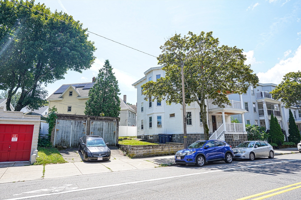 242 Belgrade Ave