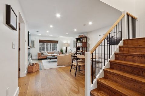 610 Ridgefield Cir B Clinton MA 01510