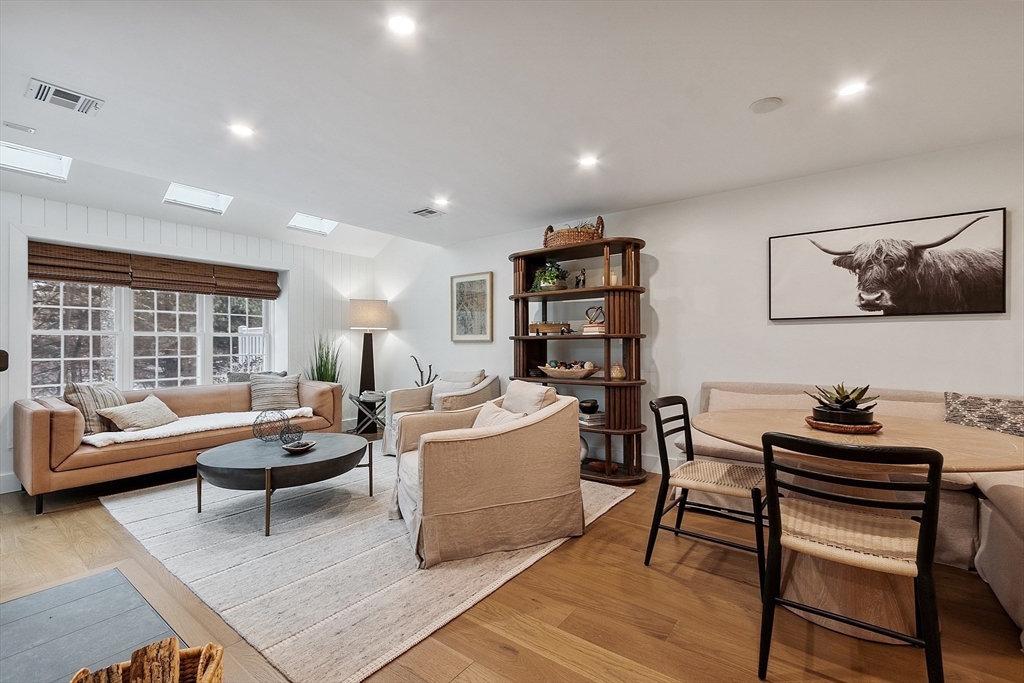 610 Ridgefield Cir B