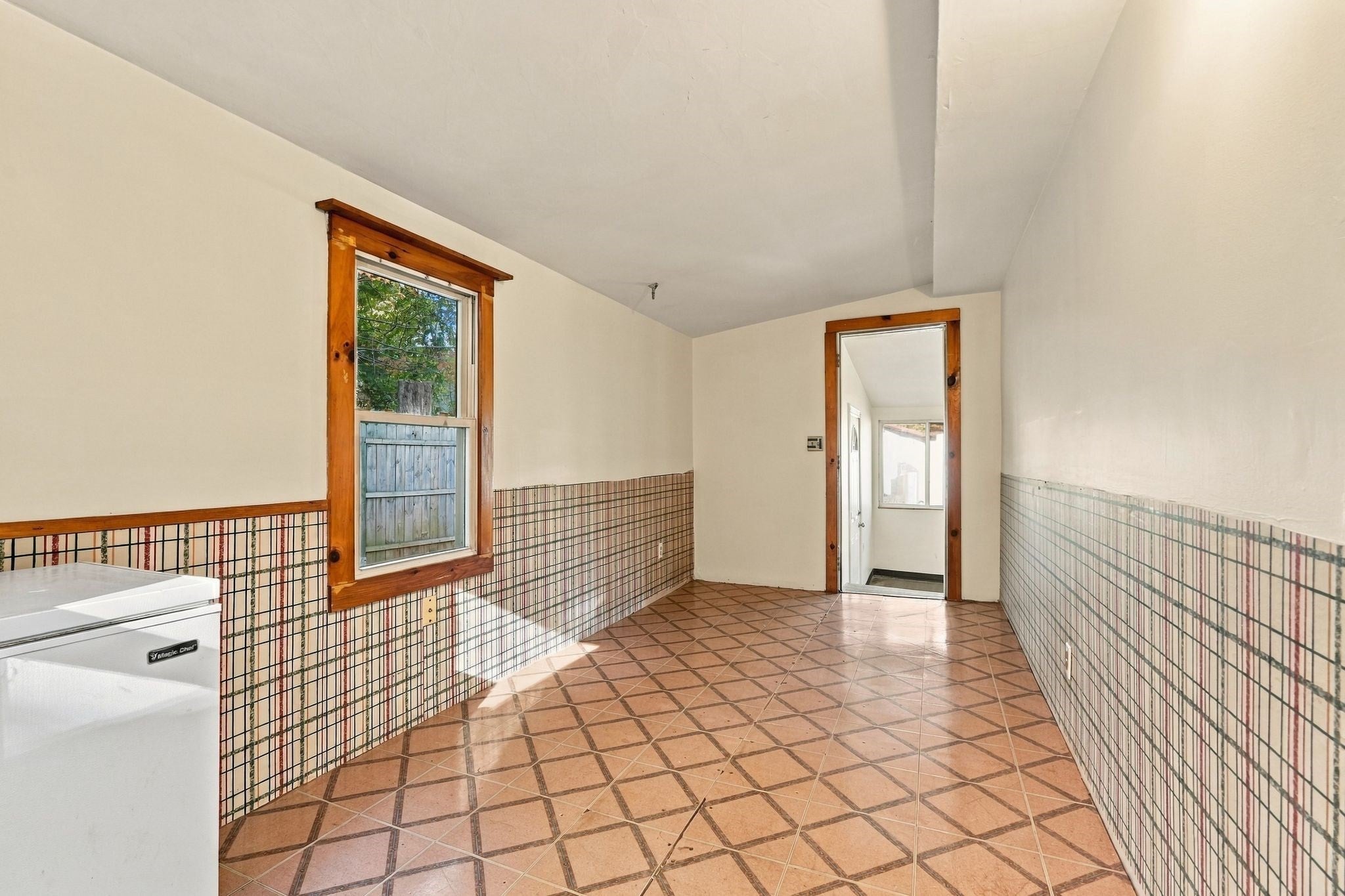 48 Poole Rd, Belchertown, MA Photo #24