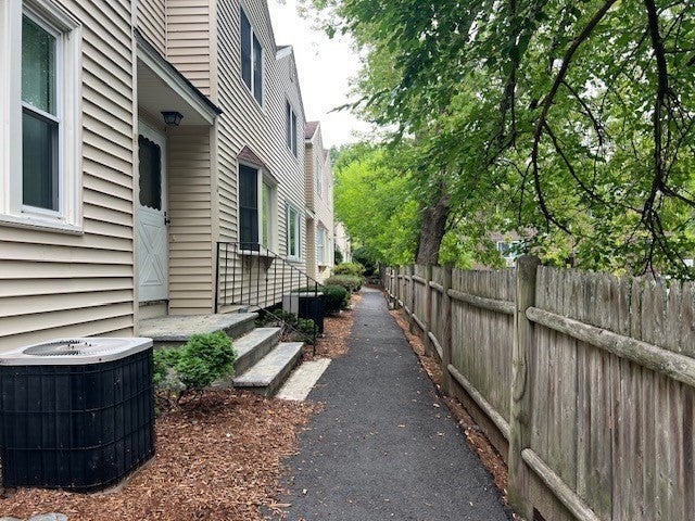 126 Willard Street #I, Lowell, MA Photo #2