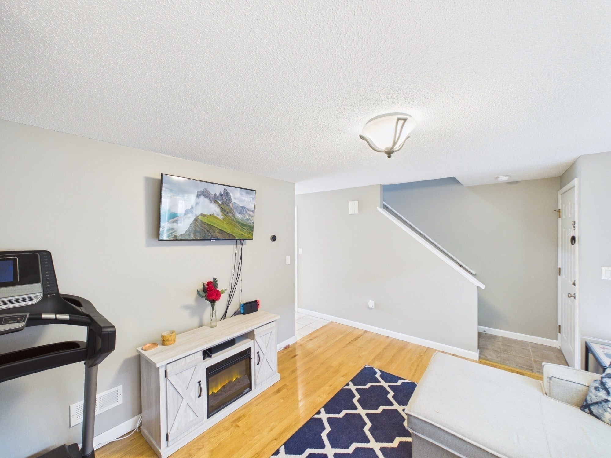 126 Willard Street #I, Lowell, MA Photo #8