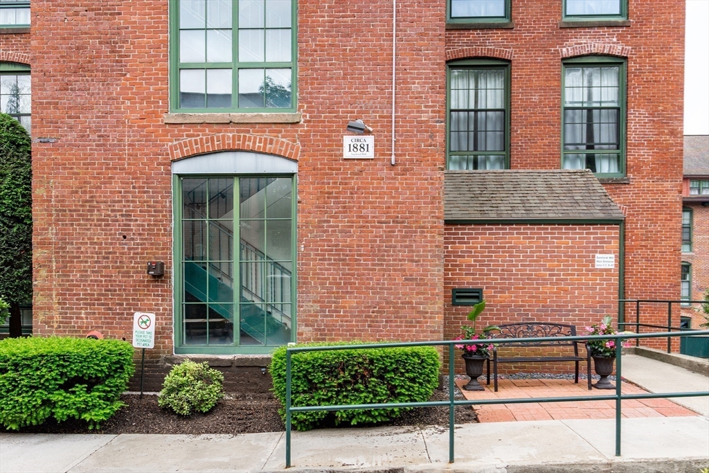 14 Sanford St 21