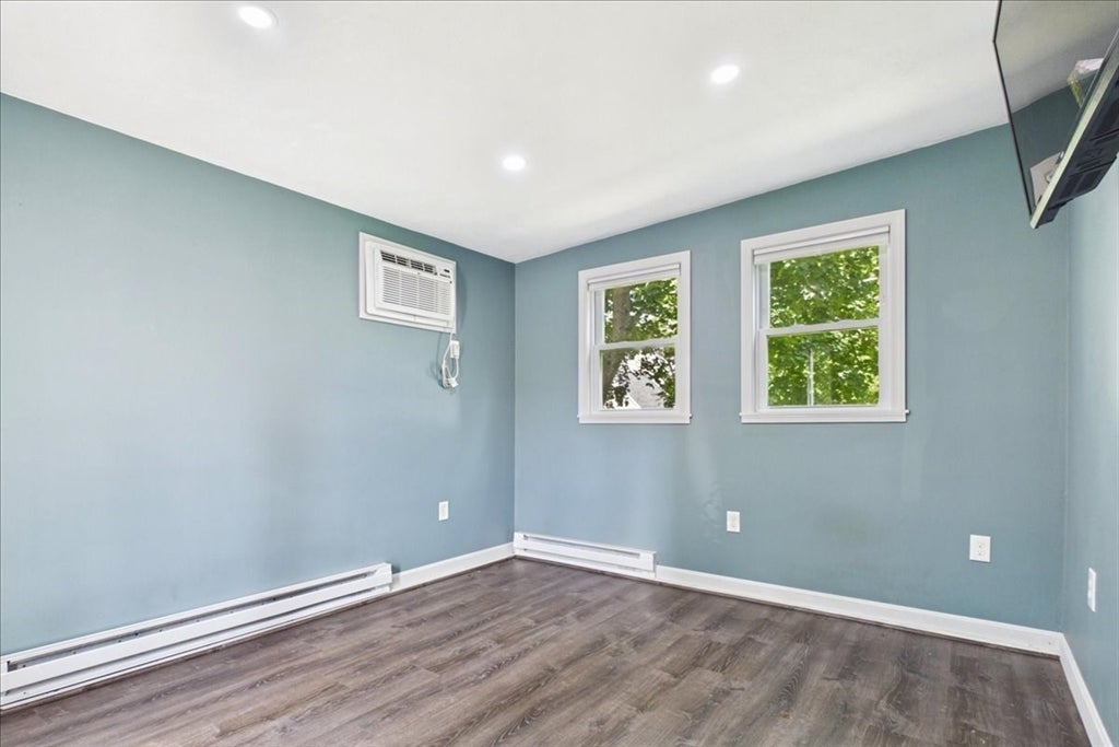 246 Thurber Ave, Attleboro, MA Photo #8