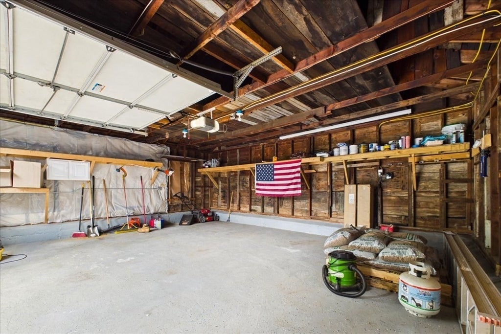 246 Thurber Ave, Attleboro, MA Photo #7