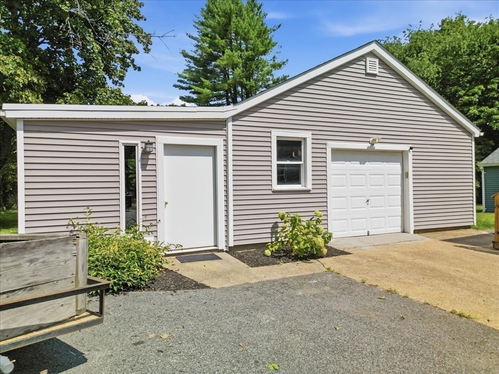 246 Thurber Ave, Attleboro, MA Photo #5