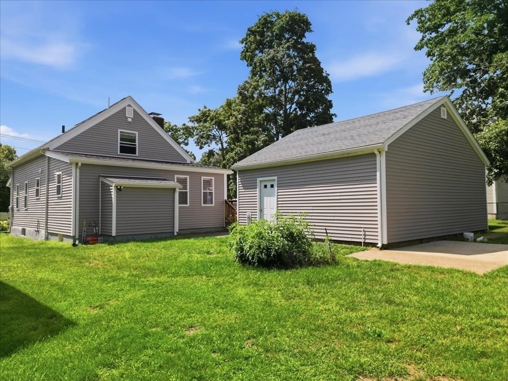 246 Thurber Ave, Attleboro, MA Photo #13