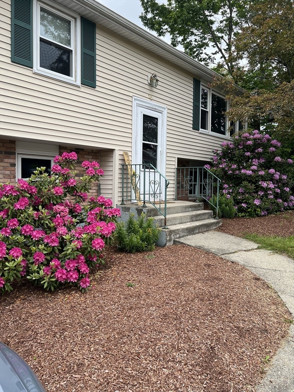 16 Cunniff Ave
