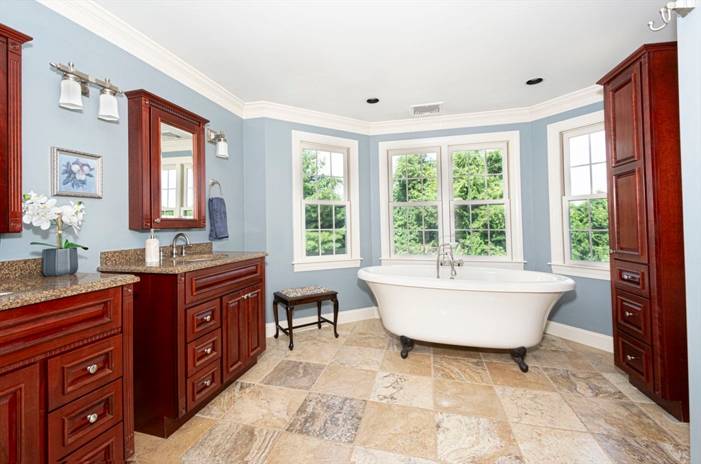9 Fieldstone Dr, Shrewsbury, MA, 9 Fieldstone Dr, Shrewsbury, MA Photo #34