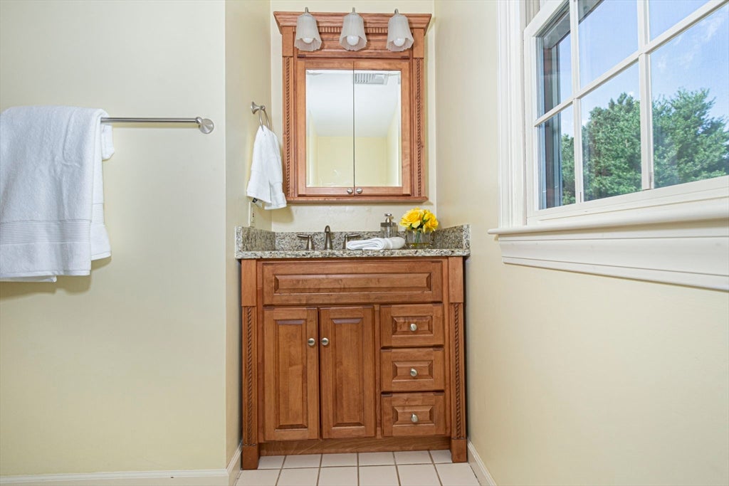 9 Fieldstone Dr, Shrewsbury, MA, 9 Fieldstone Dr, Shrewsbury, MA Photo #29