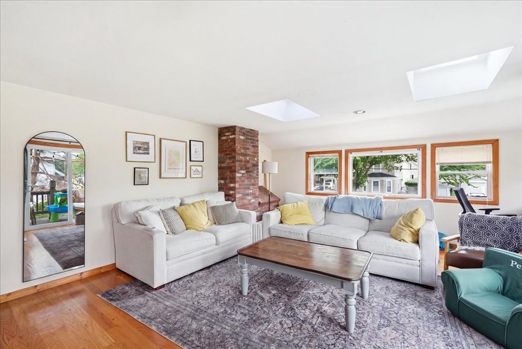 152 Davis St, Quincy, MA Photo #7