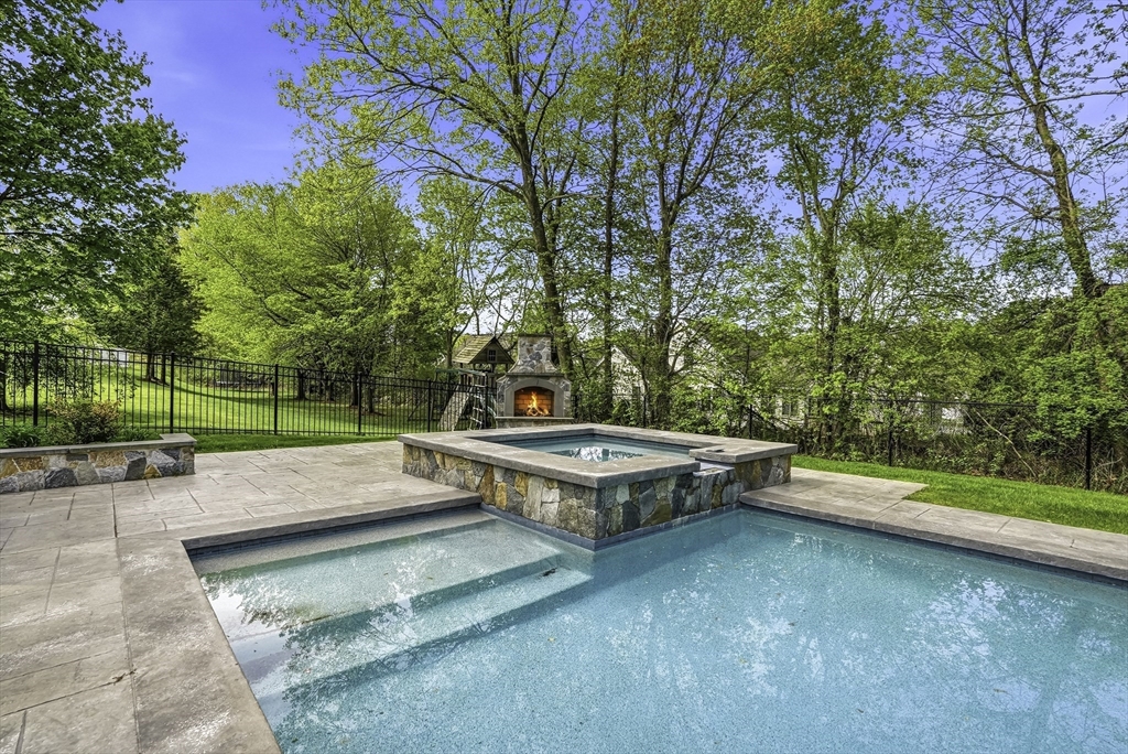 82 Hardwick Rd, Ashland, MA Photo #42