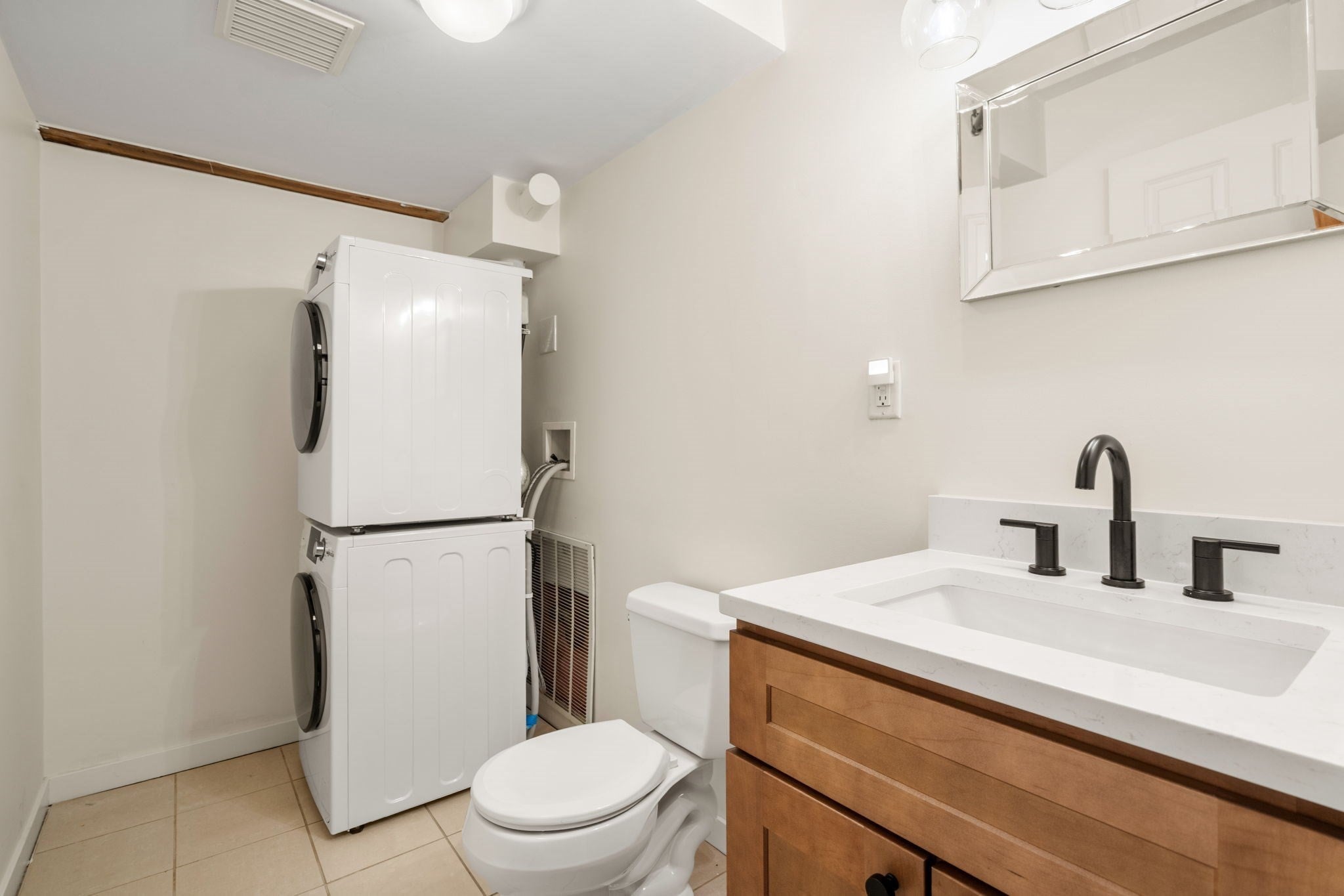 240 Jackson St #308, Lowell, MA Photo #17