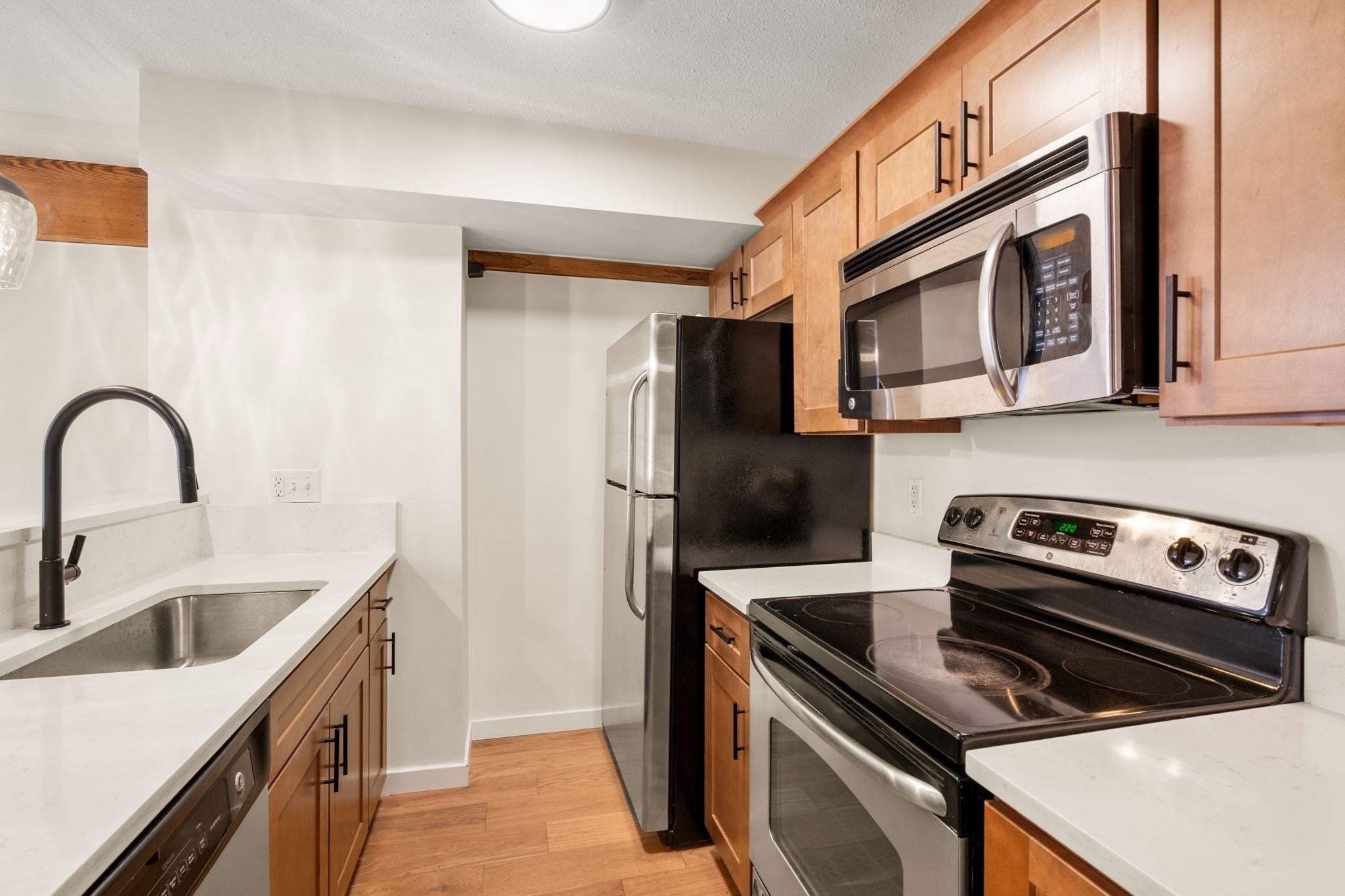 240 Jackson St #308, Lowell, MA Photo #6
