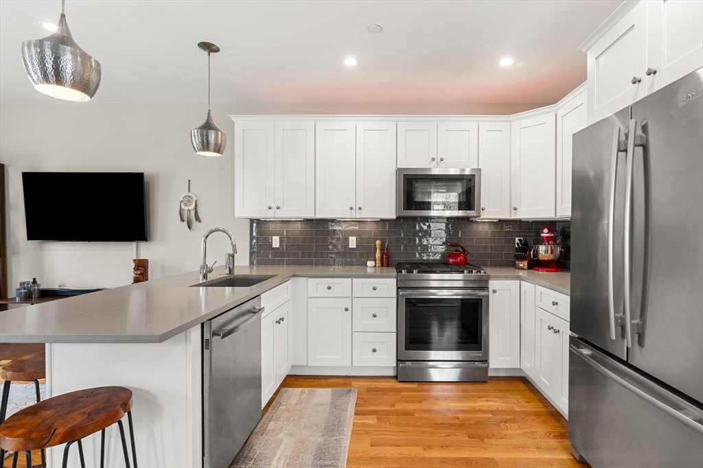 178 Thornton St 1