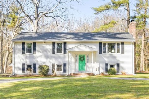 Photo of 10 W Cudworth Ave, Freetown, MA 02702 (MLS # 73489105)